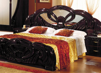 Moderná nábytková súprava do spálne s 2 nočnými stolíkmi z dreva