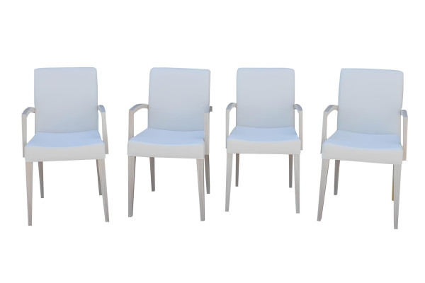 Moderná jedálenská súprava s rukoväťami, 4x nová