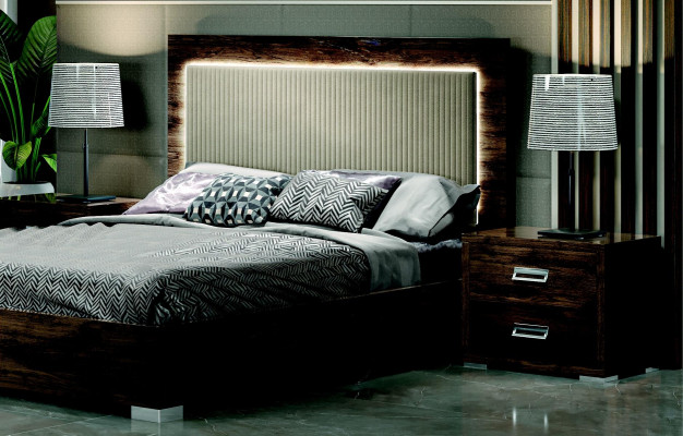 Kompletná posteľ s nočnými stolíky, posteľný rám, 3 kusy