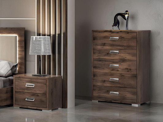 Moderná drevená komoda do spálne