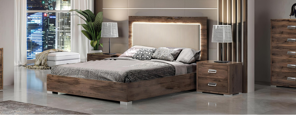 Moderná posteľná súprava s posteľou, nočným stolíkom, komodou a zrkadlom - 6 kusov