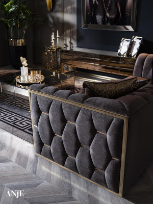 Moderná trojmiestna sedacia súprava a stolička