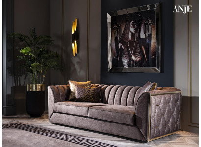 Moderný trojsedák z nehrdzavejúcej ocele