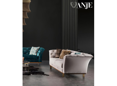 Luxusná pohovka a kreslo z moderného materiálu pre pohodlný priestor