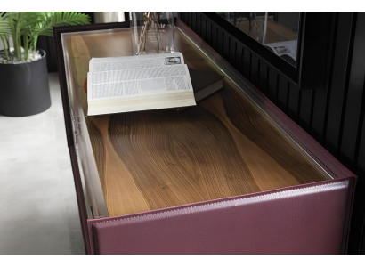 Loft kompletná súprava do spálne s posteľou, skriňou, nočným stolíkom a komodou s 5 zásuvkami