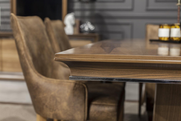 Súprava s 9 dielmi, vrátane stola, stoličiek, komody a zrkadla