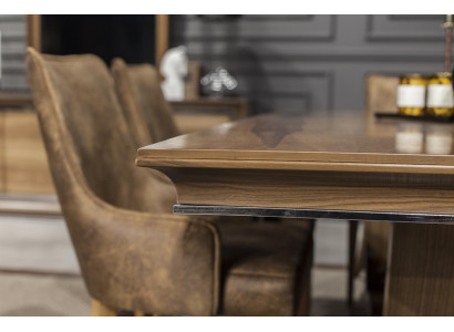 Súprava s 9 dielmi, vrátane stola, stoličiek, komody a zrkadla