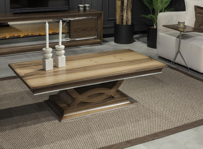 Kavčný stôl s nohami