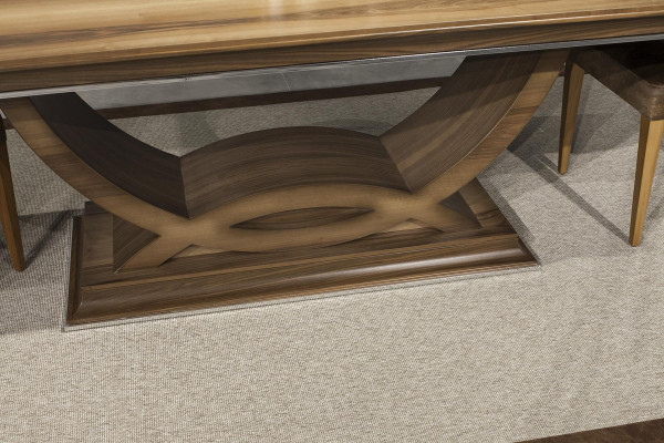 Kavčný stôl s nohami