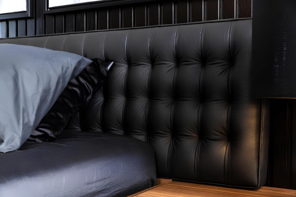 Luxusná posteľná zábrana 160x200 cm moderný nábytok