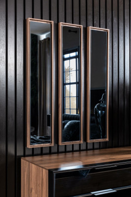 Luxusné trojité zrkadlo s hnedým rámom