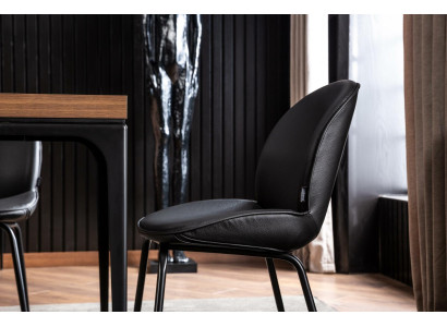 Moderná čierna zavesená stolička na strop