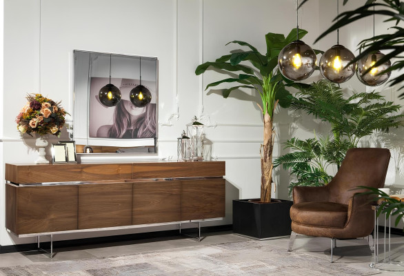 Súprava s 9 dielmi z jedálenského stola, stoličiek a nábytku