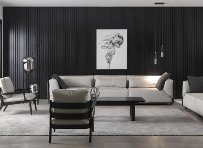 Štyri biele stoličky pre luxusný obývací priestor