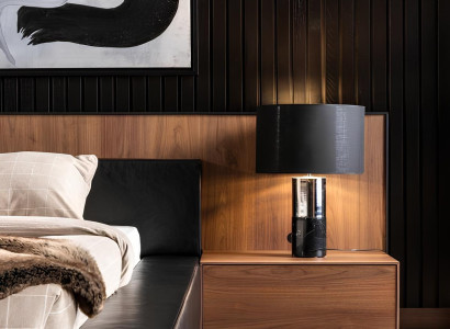 5-dielna súprava nábytku do spálne s posteľou, nočnou lampou a komodou