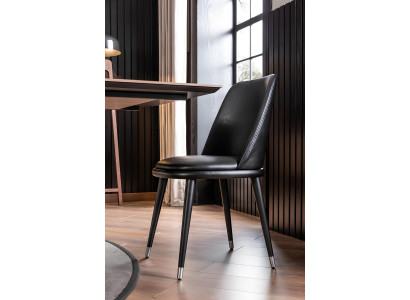 Stôl so 4 stoličkami