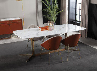 Kuchynská stolička z šedej tkaniny