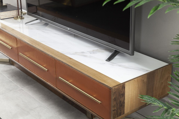 Viacúčelová polica z oranžovej ocele