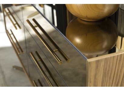 Moderná komoda s zrkadlom