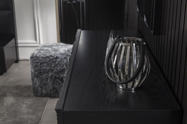 Čierna mobilná skriňa na 138 cm