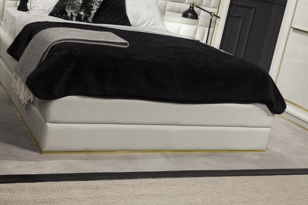 Posteľná súprava Balta zlatá 4 dielna nočné stolíky