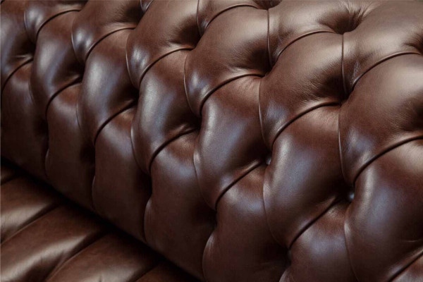 Nový čalúnený Chesterfield dvojmiestny gauč