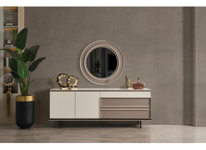 Nábytok do jedálne s dreveným bočným stolom a luxusným zrkadlom a zásuvkou