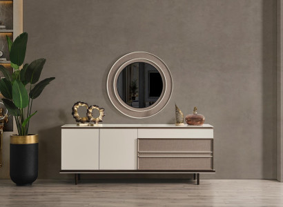 Nábytok do jedálne s dreveným bočným stolom a luxusným zrkadlom a zásuvkou