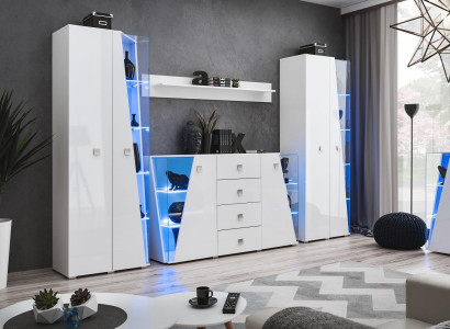 Biela zostava štyroch častí