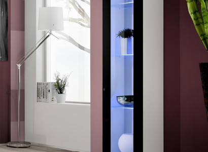 Luxusná závesná výstavná skriňa moderného dizajnu do obývačky v novom štýle