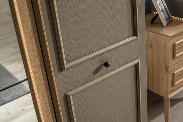 Moderná a elegantná skriňa