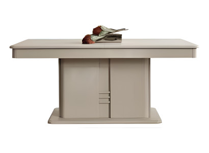 Moderný jedálenský stôl s luxusným dizajnom z nového dreva