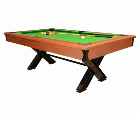 Hnedý drevený biliardový stôl s kovovým rámom a elegantným dizajnom