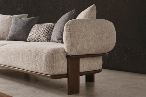 Moderný sivý gauč pre luxusnú dekoráciu obývacej izby