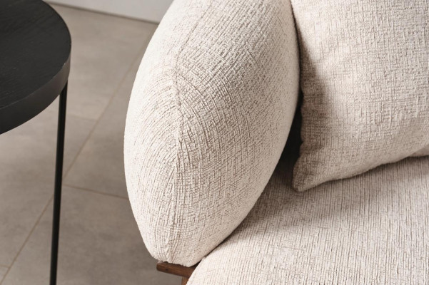 Moderný sivý gauč pre luxusnú dekoráciu obývacej izby