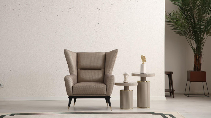 Pohodlný klubový stôl