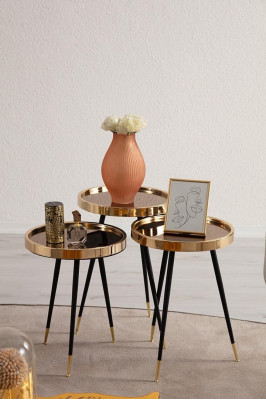 Luxusný stôl z nehrdzavejúcej ocele do obývačky