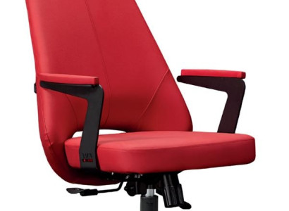 Pohodlná kancelárska stolička pre riaditeľskú prácu