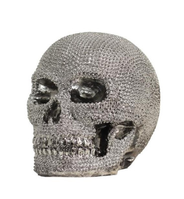 Moderná socha lebky s dekoráciou zo strieborného kameňa