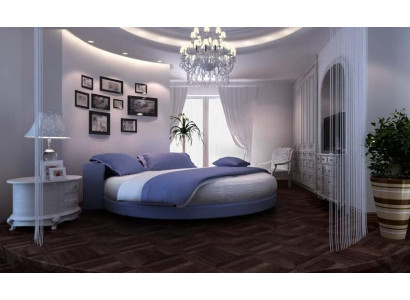 Moderná čierna posteľ s elegantnými detailmi a lavicou