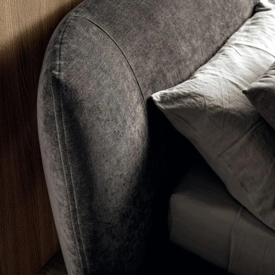 Luxusná moderná posteľ