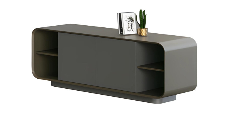 Moderná čierna skriňa s minimálnym úložným priestorom