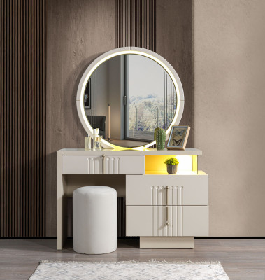 Elegantný toaletný stolík s zrkadlom