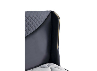 Moderná sivá posteľ s matracom