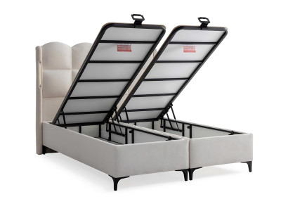 Elegantná biela posteľ s modernou matracou