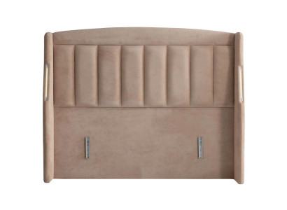 Elegantná čítacia posteľ s látkou a dreveným kobercom