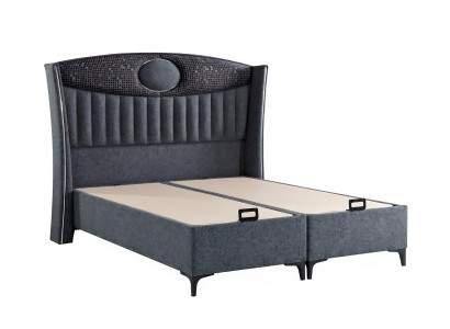 Elegantná posteľ z látky a dreva s matracom