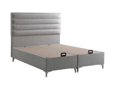 Posteľ z moderného sivého textilu s elegantnou matracou