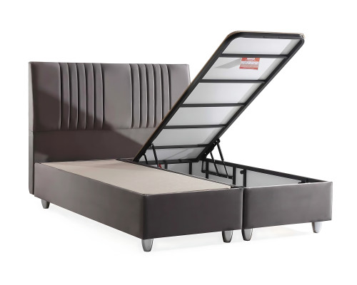 Posteľ z sivej tkaniny s moderným matracom