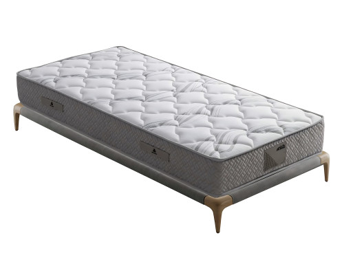 Elegantná posteľ z textilu a dreva s matracom